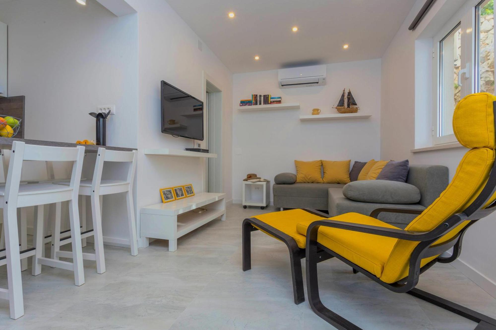 Apartments Tatjana Dominis Хвар Экстерьер фото