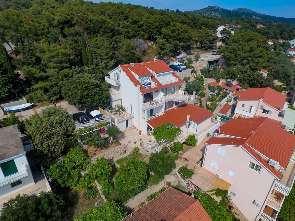 Apartments Tatjana Dominis Хвар Экстерьер фото