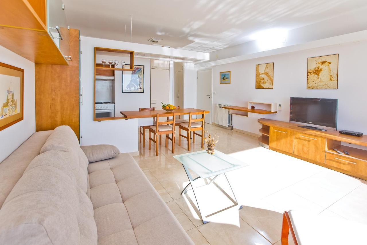 Apartments Tatjana Dominis Хвар Экстерьер фото